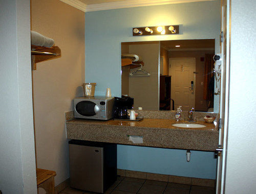 Dune Surfer Motel