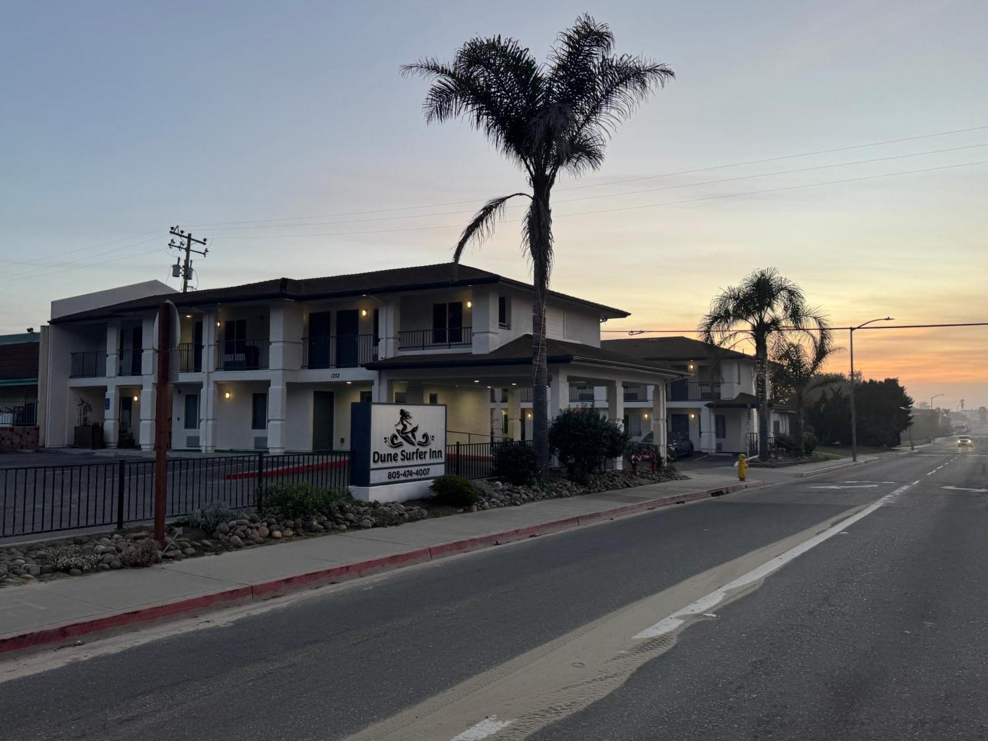Dune Surfer Motel